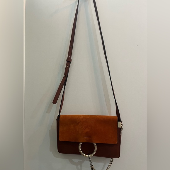 Chloè Faye Crossbody - Picture 3 of 10